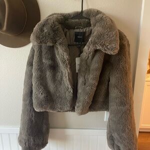 Faux Fur Cropped Brown Jacket
